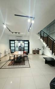 Bangi Avenue 3 Storey, Solar Panel, Full Aircond, Renovated, For Rent