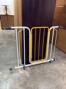 safety gate 76x80cm + (2 adjustble knob x 8cm)