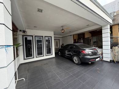 BOLEH NEGO🔥 RENOVATED Double Storey Teres House Seksyen 8 Shah Alam