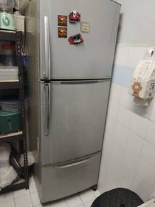 Peti Ais 3 Pintu
