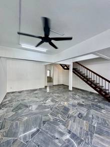 CANTIK 😍REFURBISHED FREEHOLD 4B3B 2Storey Pinggiran Senawang Seremban