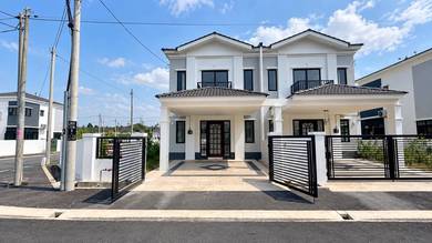 Semi-D 2 Tingkat Villa Natura