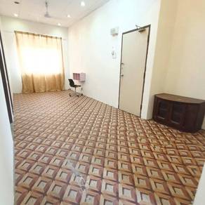 Townhouse Ground Floor Taman Angsa Mas Durian Tunggal