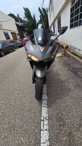 R25