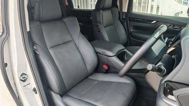 Toyota Alphard 2.5 SC (9,700 KM) SR/DIM/BSM