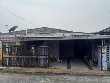 Teres Satu Tingkat Di Taman Pinggiran Senawang Seremban Untuk Dijual