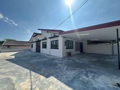 PJ Sea Park - Corner lot house (looking for Commercial tenant)