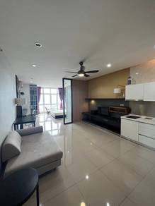 Twin Galaxy/ JB Town/ Studio / Fully Furnished/ Good Condition/ Cheap