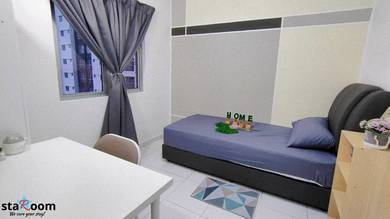 Single Room for Male, Axis Crown at LRT Pandan