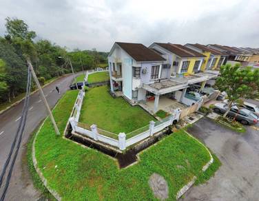 CORNER LOT HOUSE FOR SALE AT TAMAN SEMENYIH PARKLANDS, Semenyih
