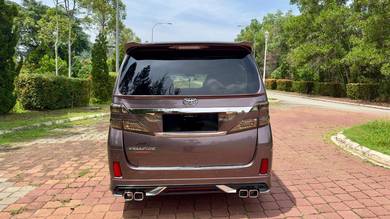 Toyota VELLFIRE 2.4 V (A)