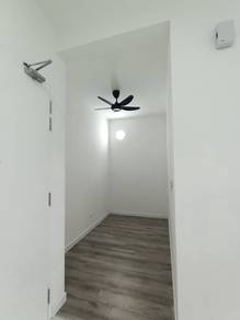 Cubic Botanical Partly Furnished 1+1R1B 1 Parking Facing KL for Sale