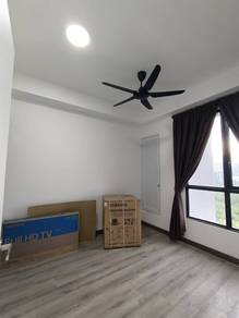Cubic Botanical Partly Furnished 1+1R1B 1 Parking Facing KL for Sale