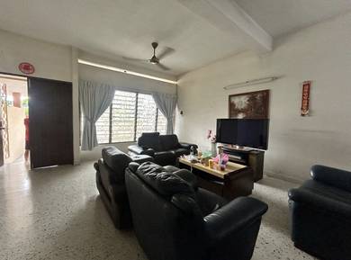 2 storey terrace Jalan C.O.Lim Pulau Tikus concrete flooring