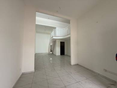 Kota sas Below market 81k Rumah teres 1 1/2 tingkat
