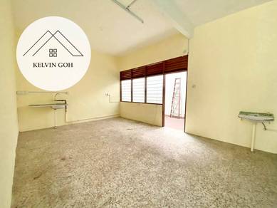 Lip Sin Sungai Dua Gelugor 2 Storey Terrace Freehold 1,800sf 2 Carpark