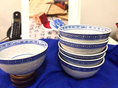Set of 6 x Blue & White Rice Grain Pattern Bowls