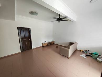 Double storey house / Senai / 3 bedroom / Kulai / All race