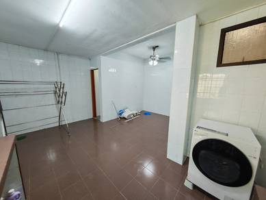 Double storey house / Senai / 3 bedroom / Kulai / All race