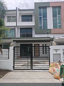 3-storey-Terraced-House-for-sale-Bandar-Botanic-Selangor