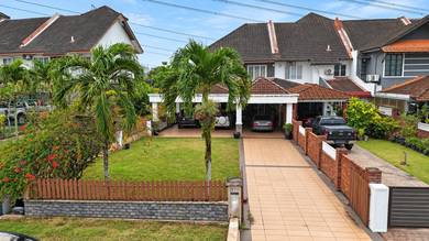 2 Storey Terrace End Lot Bangi Golf Resort Extra Land Can Park 10 Cars