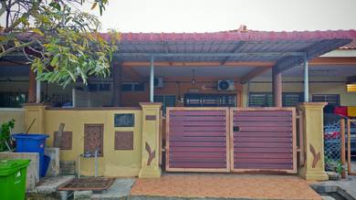Teres setingkat taman indera Sempurna