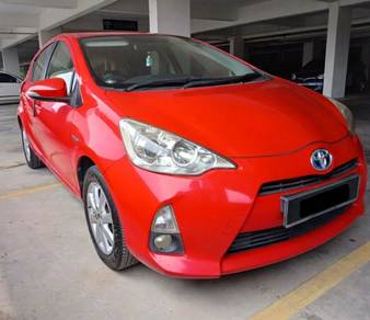 Toyota PRIUS C 1.5 (HYBRID) NHP10R (A)