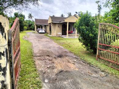 Banglow & 2 Unit Rumah Sewa di Kampung Kenangan, Puchong Selangor.