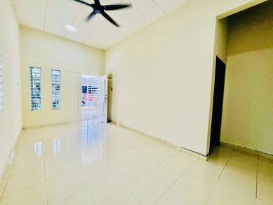 Tanah Luas Below Market ‼️ For Sale 1 Storey End Lot Klang Jalan Agas