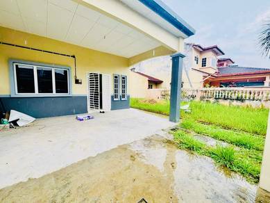 Tanah Luas Below Market ‼️ For Sale 1 Storey End Lot Klang Jalan Agas