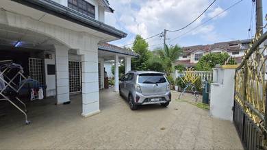 (CORNER LOT) RENOVATED DOUBLE STOREY SEKSYEN 4 BANGi