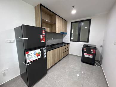 BRAND NEW UNIT, 3 Car Park @ Savana, Batu Kawan, Fully Furnished