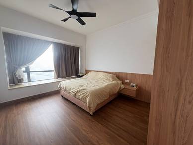 R&F Phase 2, 4bedroom 3 bathroom for rent,with car park,direct o