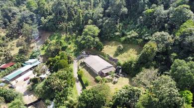 Tanah 1 ekar beserta 2 buah rumah di Kemensah Ulu Klang