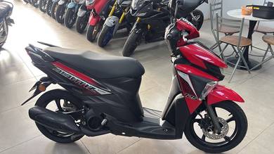 YAMAHA AVANTIZ 125!!LOAN KEDAI!subang chong motor!