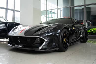 feature ad Ferrari 812 Superfast 2020 Nero