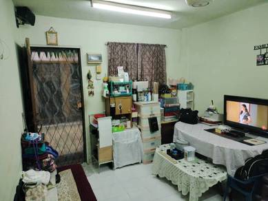 BOOKING RM1K, GROUND FLOOR, Flat Pandan Indah, Kuala Lumpur