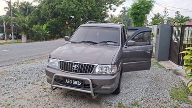 Toyota UNSER 1.8 GLI (M)