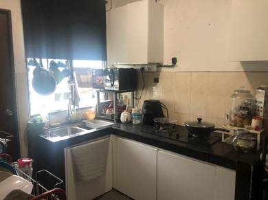 Rumah Teres 2 Tingkat, Bandar Saujana Putra