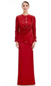 Wanzar Kurung in Red