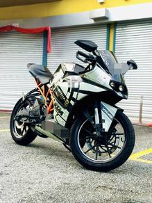 bike for sale..KTM RC 200