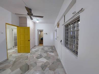 Taman Pinggiran Cempaka townhouse ampang , BELOW MARKET PRICE