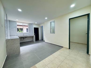 2-Storey Low Medium Cost@ for Sale/ Gelang Patah/ Freehold/ Renovation