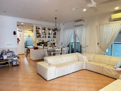 Bay garden @ bayan Indah Gated Semi -D Queensbay