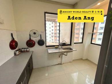 Taman Lip Sin Block 5 Renovated 1 Car Park 750sf For Sale