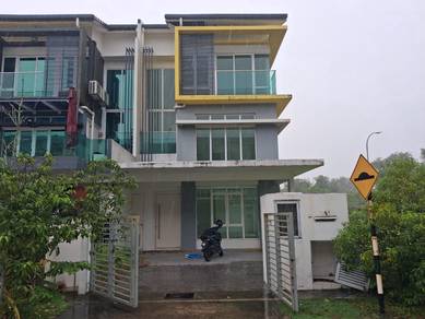 2.5-storey-Terraced-House-for-sale-Rawang-Selangor