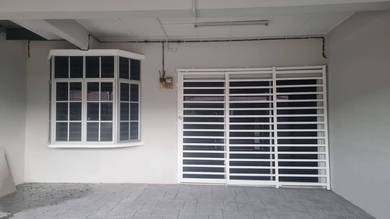 TAMAN KLEDANG SUNGAI SIPUT - RENOVATED SINGLE-STOREY HOUSE For Sale