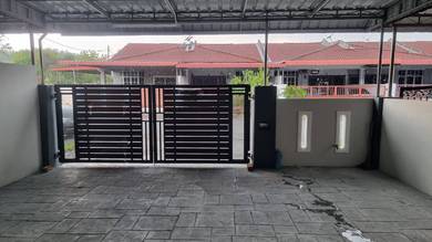 TAMAN KLEDANG SUNGAI SIPUT - RENOVATED SINGLE-STOREY HOUSE For Sale