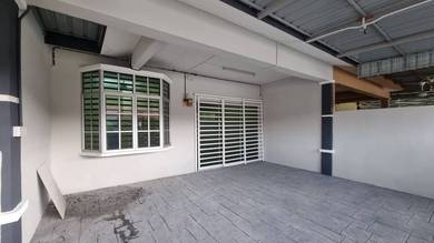 TAMAN KLEDANG SUNGAI SIPUT - RENOVATED SINGLE-STOREY HOUSE For Sale