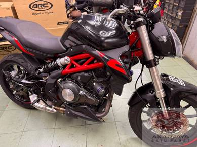 Benelli tnt 249s  TWO CYLINDER 5564 2858KM